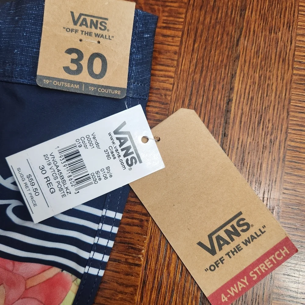 Vans Off The Wall swim Board Shorts Blue hawaiian Size 30 Mens NWT 8 inch inseam